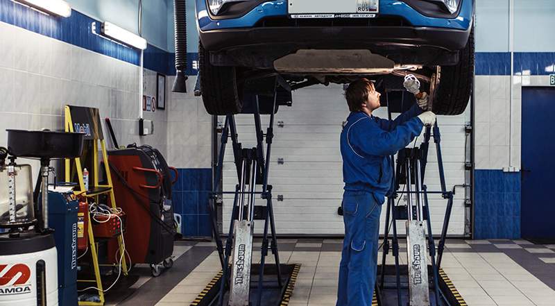 Обслуживание и ремонт Mazda Demio